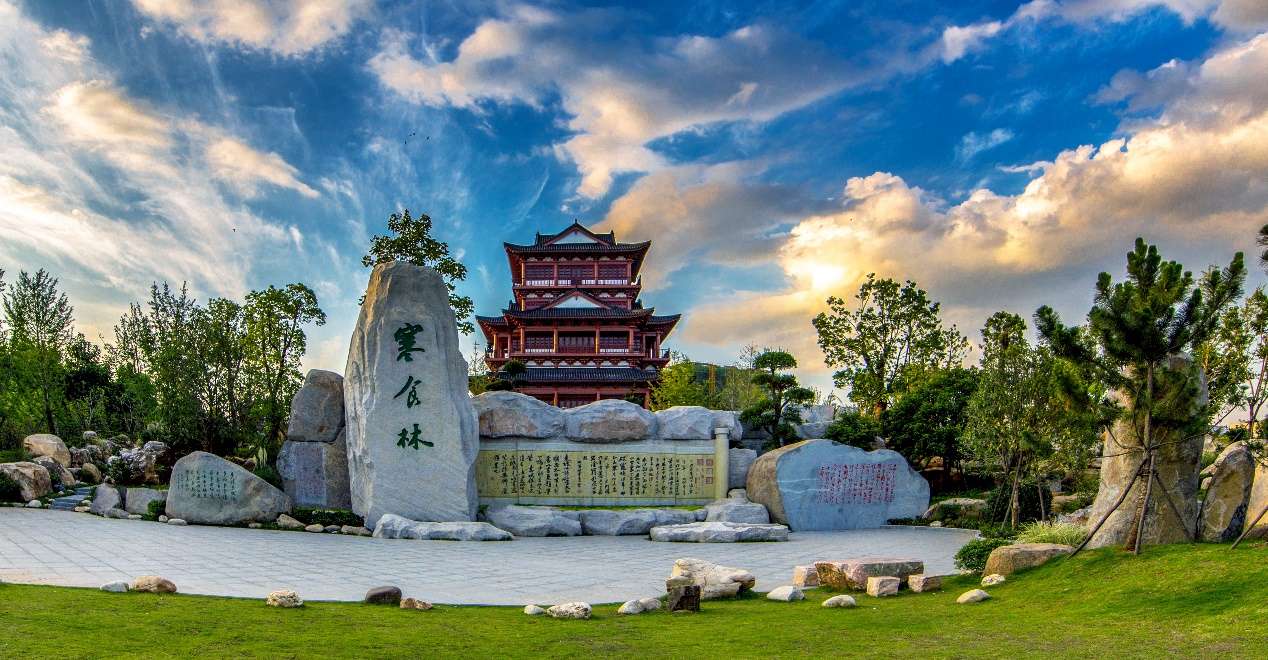 楚地寻良筛，银星定砂心——湖北石英砂企业与方形摇摆筛的千里之约